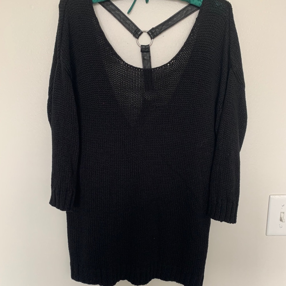 Forever 21 Black half sleeve sweater
